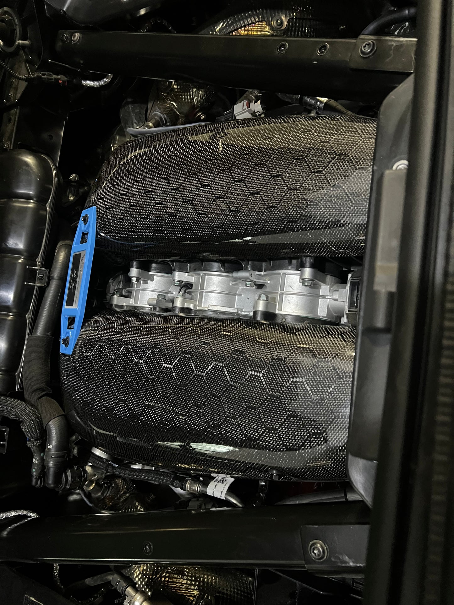 Hex Pattern Carbon Fiber LT6 Intake Manifold Covers