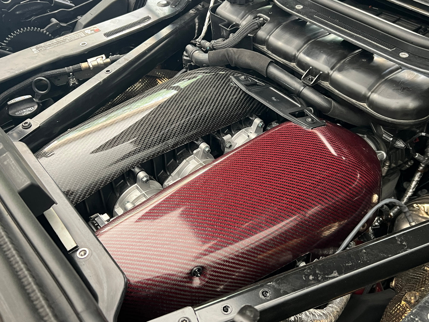 Asymmetric Red/ Black LT6 Intake Manifold Covers